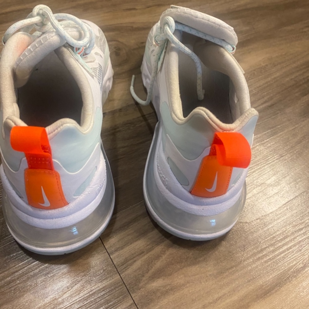 Nike Air React - image 5